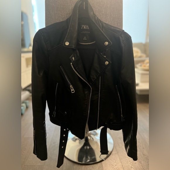 Zara vegan leather jacket - Picture 3 of 3